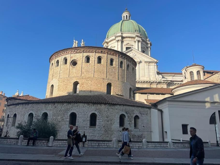Duomo Apartment Brescia Exterior foto